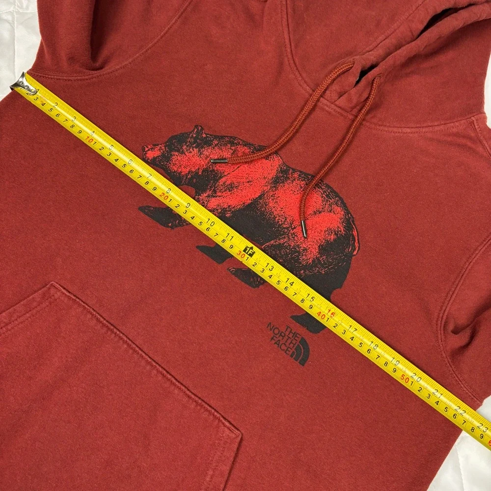 The North Face Bear Graphic Hoodie Mens M Rust Red Pullover Sweatshirt